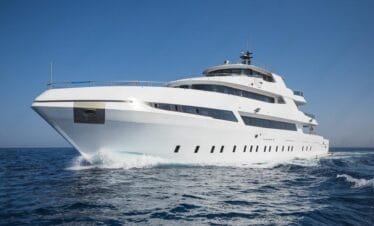 yacht