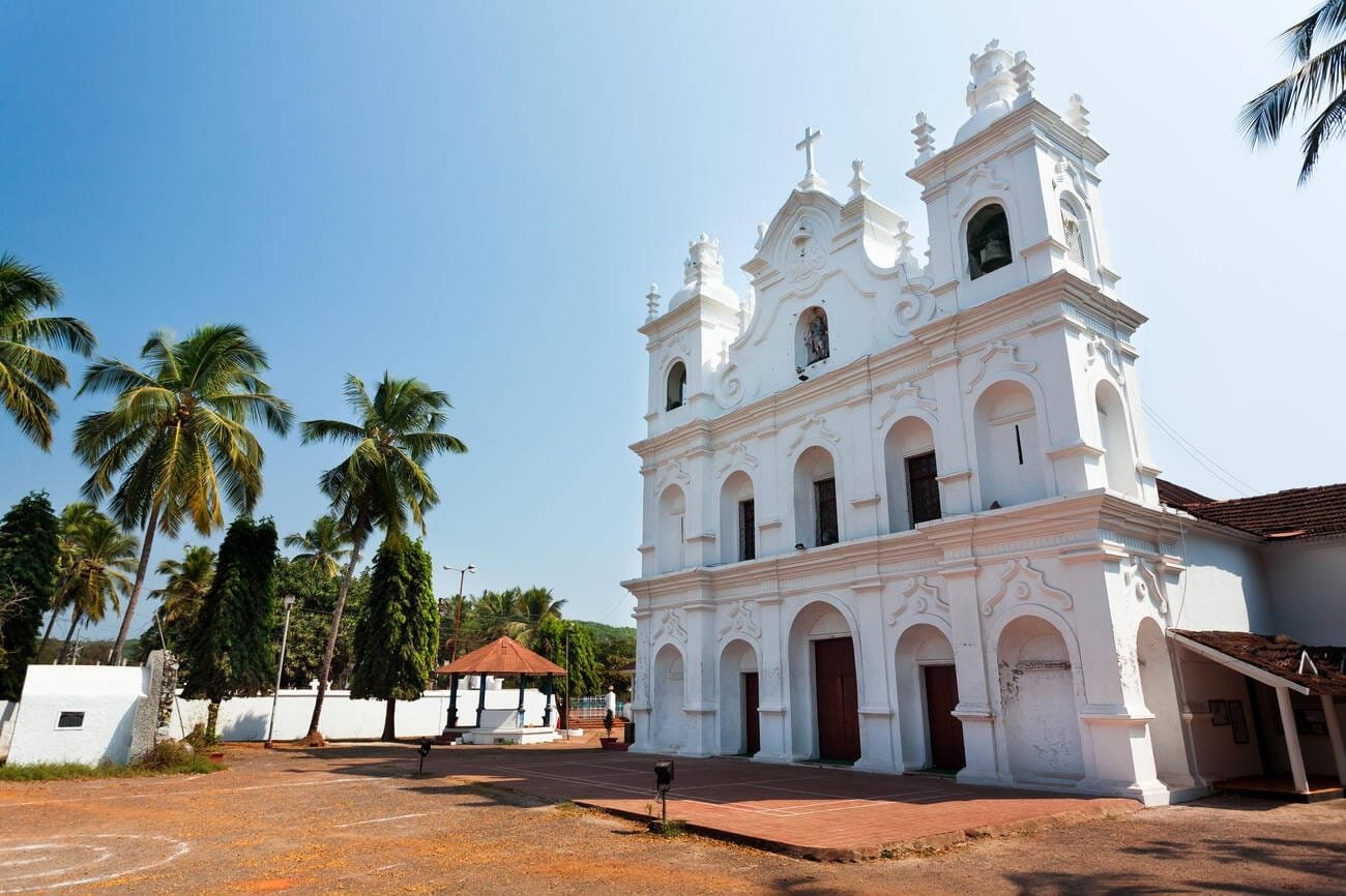 Goa’s ancient streets, visit the Archaeological Museum, and step back in time as you explore this historical gem.